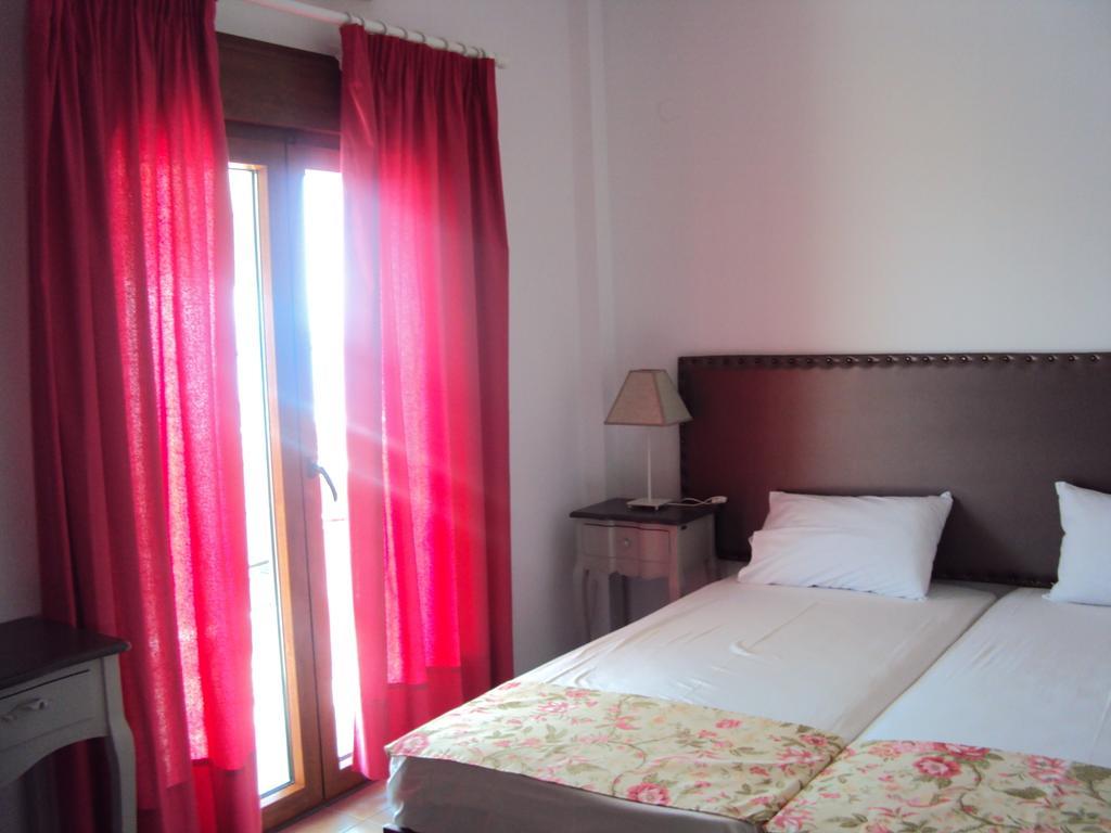 Emmeleia Accommodation By Maria Riga Ouranoupoli Room photo